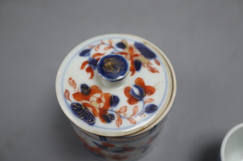 Six various pieces of Chinese ceramics including a crackleglaze bottle vase, height 16cm